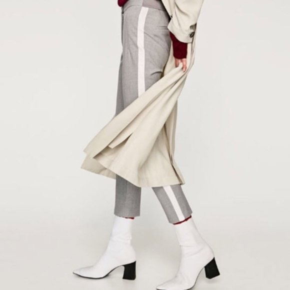 Zara Pants - Zara Grey Trousers with White Stripe sz M